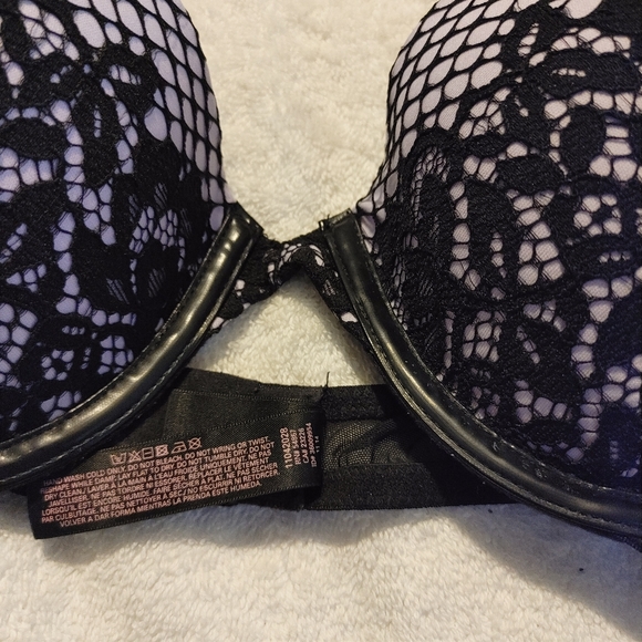 Victoria's Secret Push-up Padded Bra Size 34C - Picture 4 of 8